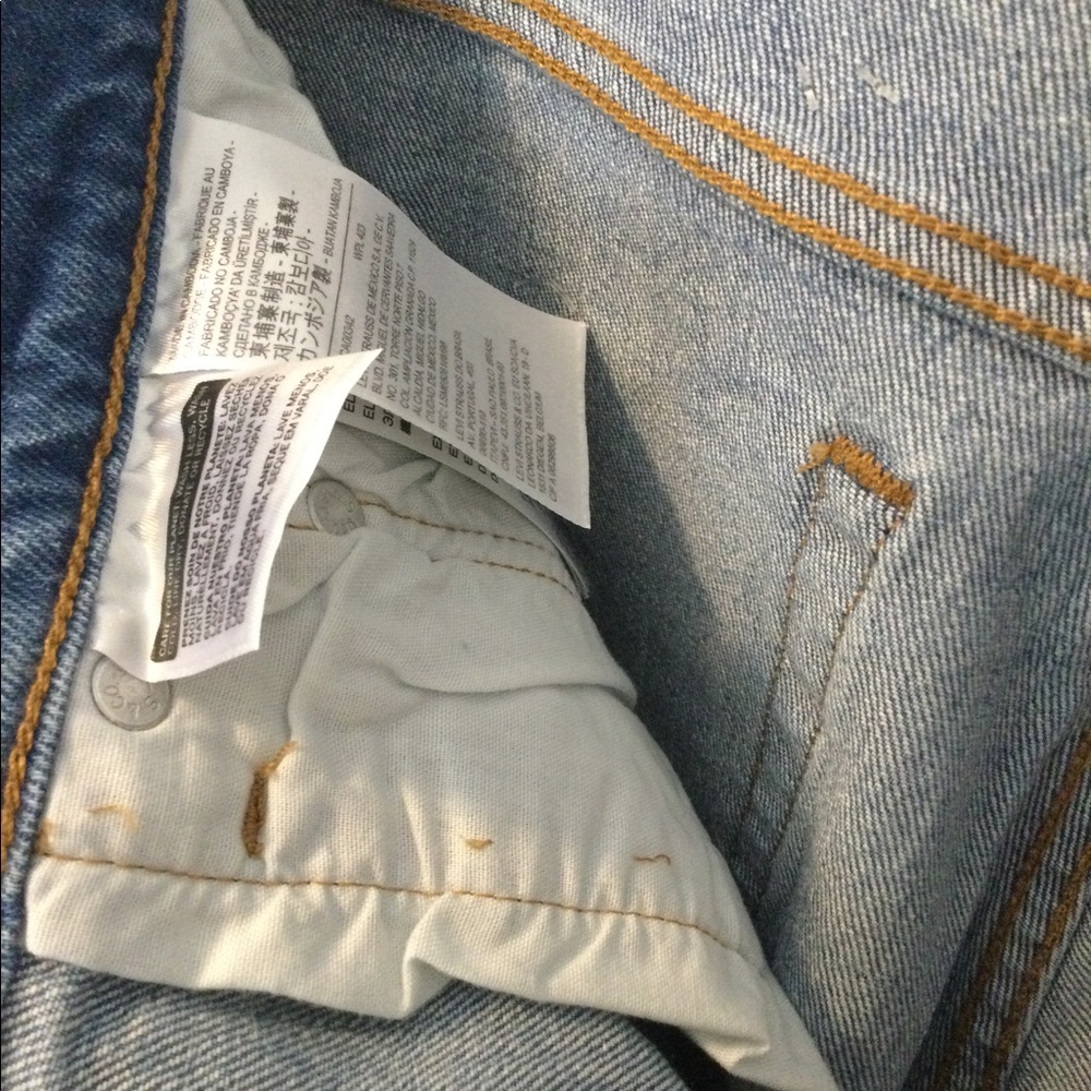 Levi’s 501 Original Cropped 27x26 Women’s Jeans - Picture 12 of 14